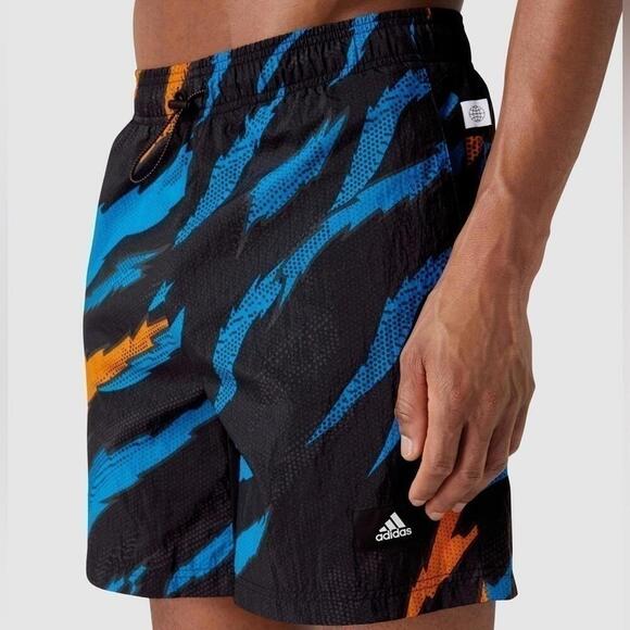 New Adidas Men's TRVL
Print Shorts in Black at Nordstrom, Size Medium - Picture 3 of 14